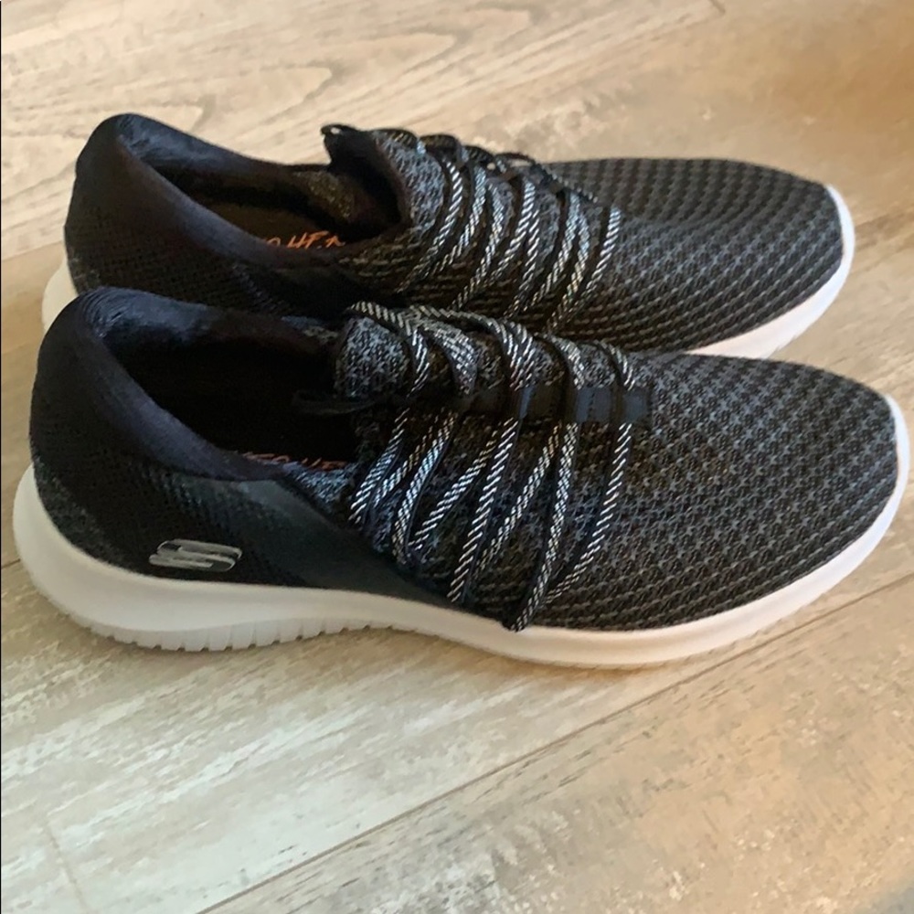 Skechers Memory Foam Sneakers